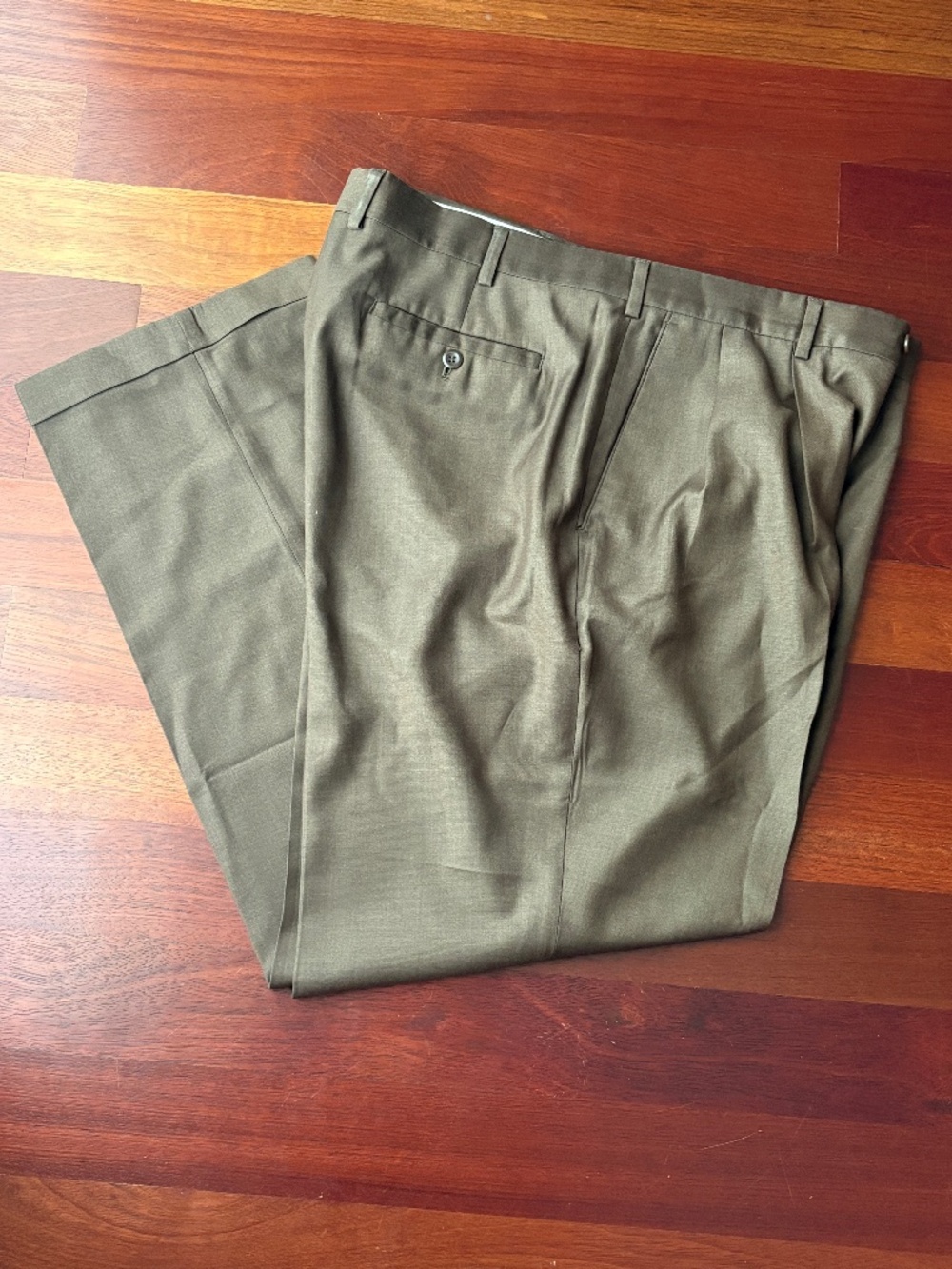 Louis Raphael Brown Pleated Dress Pants